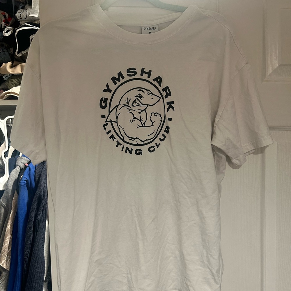Gym shark oversized tee